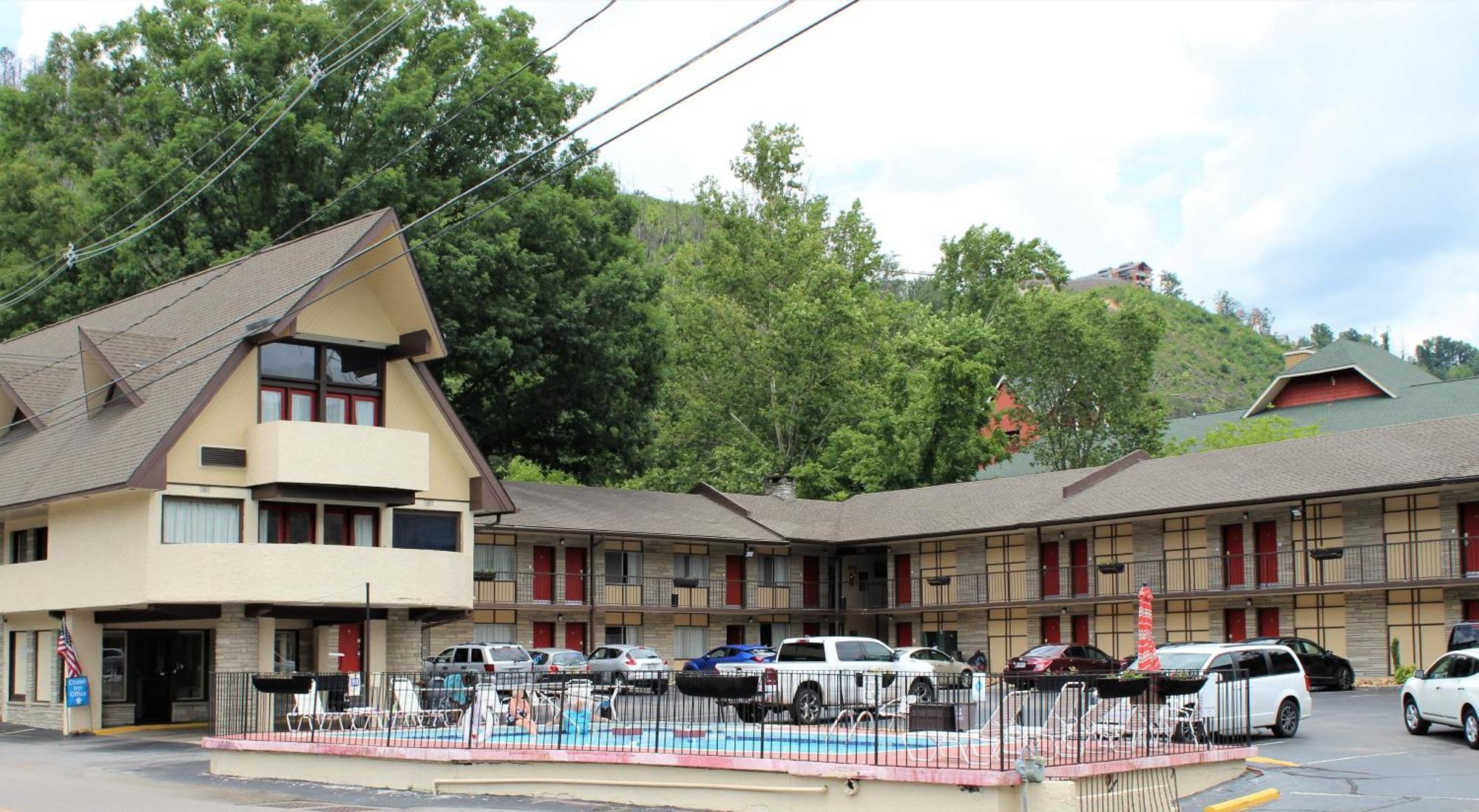Chalet Inn ガトリンバーグ エクステリア 写真