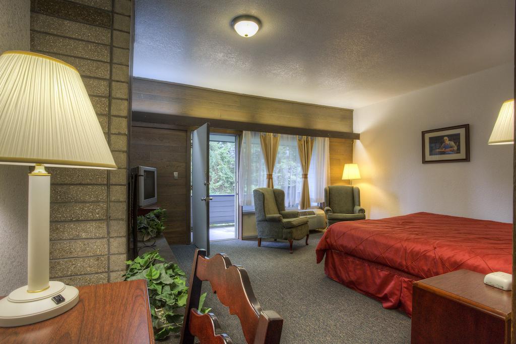 Chalet Inn ガトリンバーグ エクステリア 写真