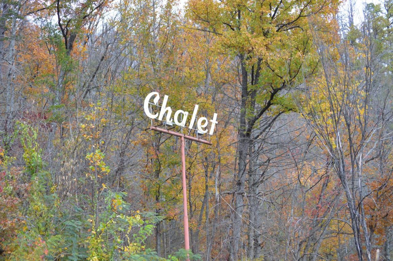 Chalet Inn ガトリンバーグ エクステリア 写真