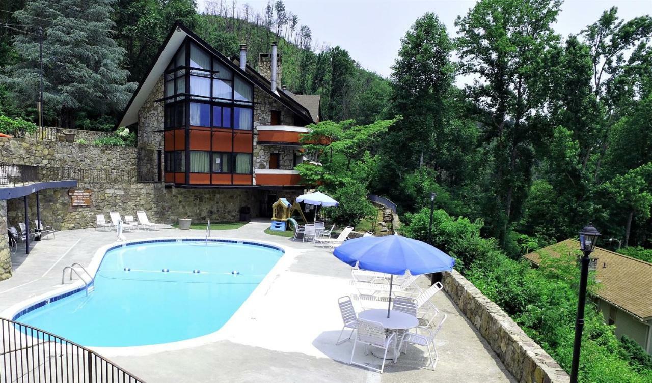 Chalet Inn ガトリンバーグ エクステリア 写真