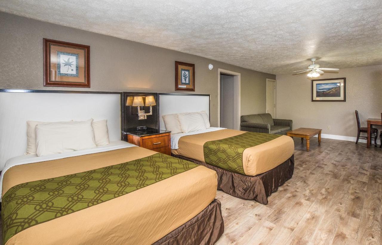 Chalet Inn ガトリンバーグ エクステリア 写真
