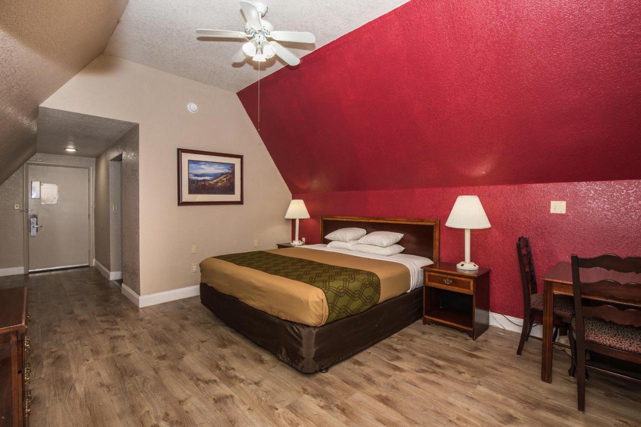Chalet Inn ガトリンバーグ エクステリア 写真