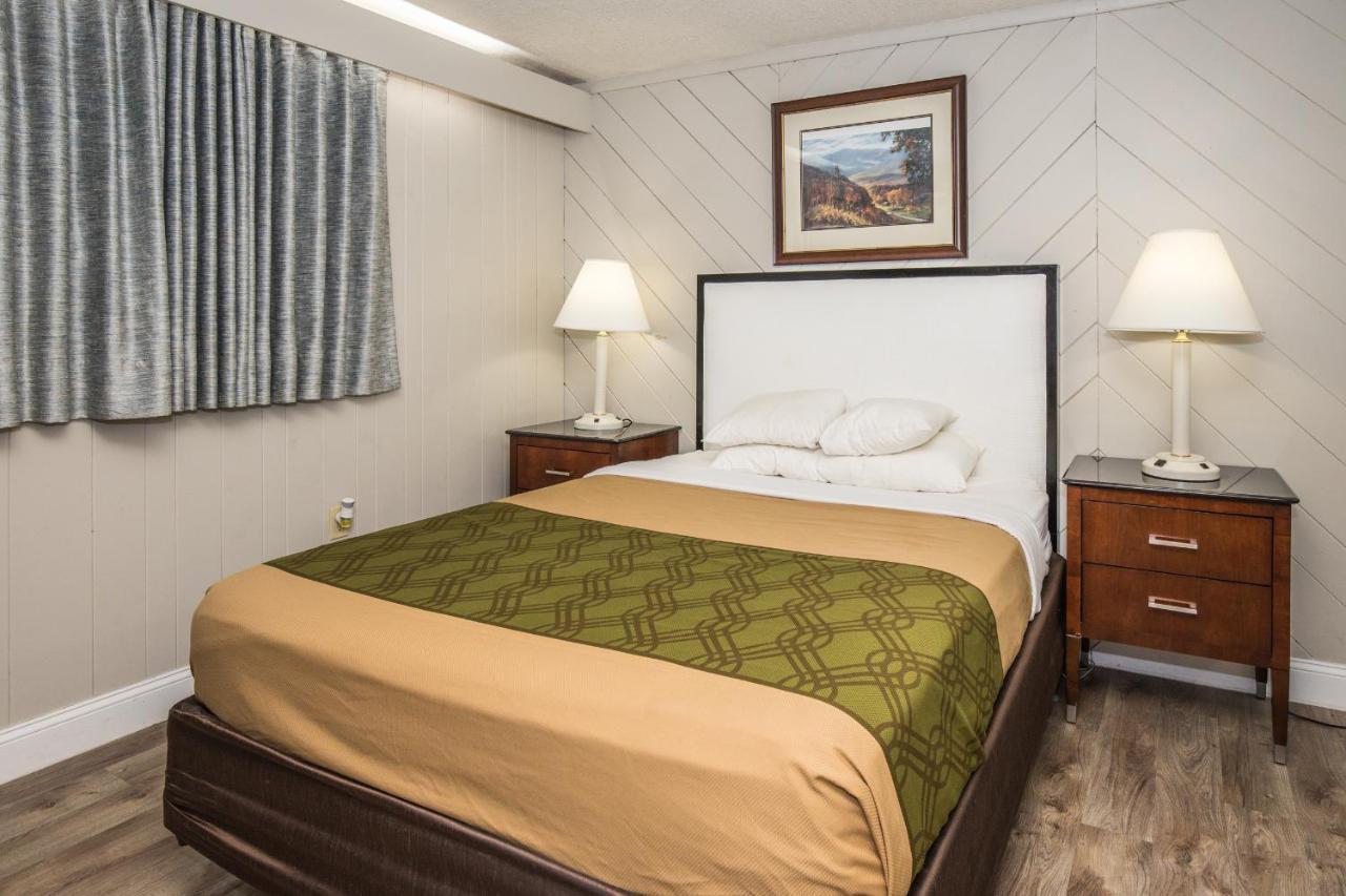 Chalet Inn ガトリンバーグ エクステリア 写真